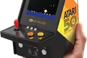 Oferta de Arcade Portátil Retro Atari Micro Jugador Pro 100 Juegos Incluidos a 39.99€